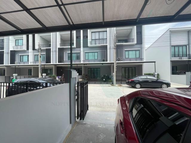 ขายทาวน์เฮาส์ โครงการ เฌอ บางขุนนนท์ 2 ชั้น 3 ห้องนอน 2 ห้องน้ำ