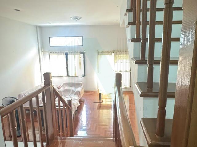 ขายทาวน์เฮาส์ โครงการ บ้านกลางเมือง เหม่งจ๋าย ลาดพร้าว 3 ชั้น 3 ห้องนอน 4 ห้องน้ำ