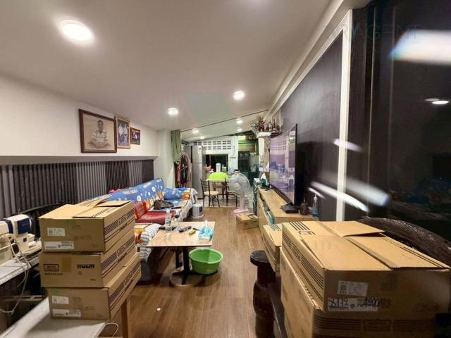 ขายทาวน์เฮาส์ โครงการ บ้านพฤกษา 15 บางปู 2 ชั้น 4 ห้องนอน 2 ห้องน้ำ