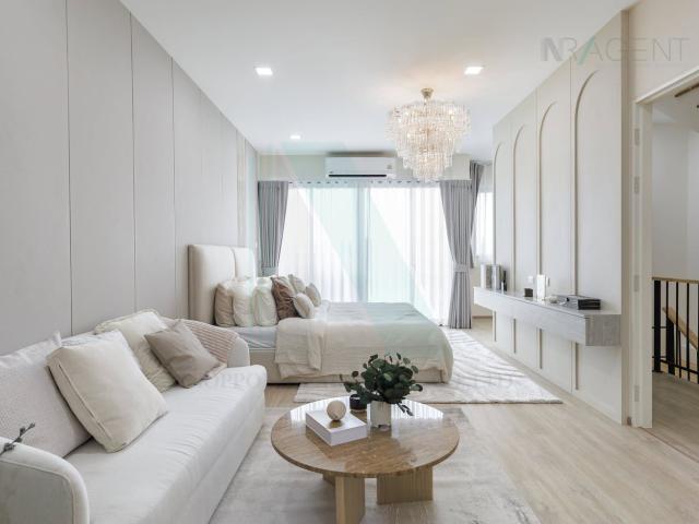 ขายทาวน์เฮาส์ โครงการ เดอะบลิซ ไอคอนนิค สาธร – จรัญฯ 35 3 ชั้น 3 ห้องนอน 4 ห้องน้ำ