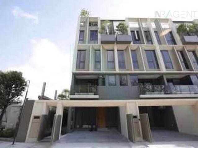ขายทาวน์เฮาส์ โครงการ เธอร์ ลาดพร้าว 93 3 ชั้น 3 ห้องนอน 4 ห้องน้ำ
