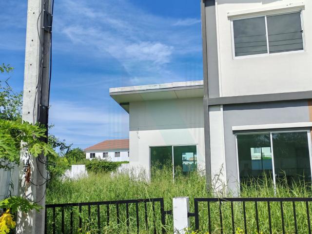 ขายทาวน์เฮาส์ โครงการ ไลโอ บลิสซ์ ลาดกระบัง ฉลองกรุง 2 ชั้น 4 ห้องนอน 2 ห้องน้ำ