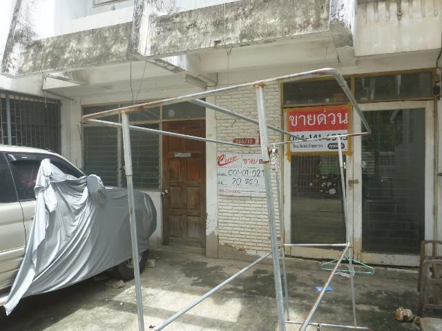 ขาย ทาวน์เฮ้าส์ 20 ตร.วา ถนนเทอดดำริ เขตดุสิต กรุงเทพฯ