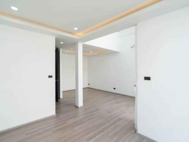 ขาย Townhome 3 ชั้น 25 ตรว ซอยสุขุมวิท 15 ทำเลดี เพียง 1 นาทีถึง #โรงเรียนนานาชาติNIST และ 5 นาที ถึง BTS อโศก