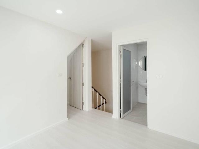 ༘ ⋆｡₊• ขาย Townhome 3 ชั้น 48 ตรวา ซอยสุขุมวิท 15 @: @