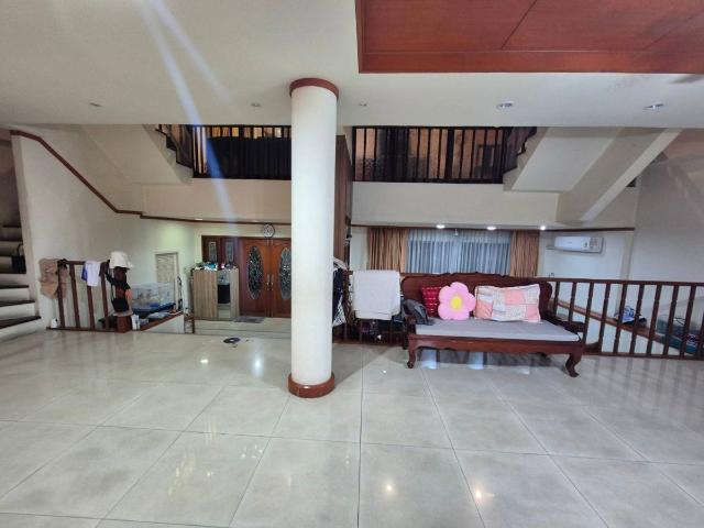 ขาย Townhome 3 ชั้นครึ่ง หมู่บ้านกลางเมือง2 ซอยสหการปะมูลเหม่งจ้าย S03 1981
