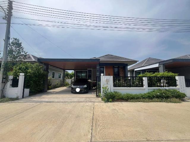 ขายบ้านในโครงการ Charisma Ville ใกล้โรงเรียนนานาชาติหลายแห่ง SW001134