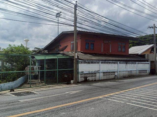 ขาย บ้านเดี่ยว 5ห้องนอน 2ห้องน้ำ ขายบ้านเดี่ยว 2 ชั้น พร้อมที่ดินและสวนหลังบ้าน ซ.วัดสวนส้ม สมุทรปราการ