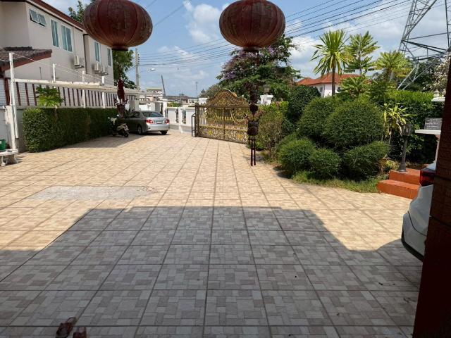 ขาย บ้านเดี่ยว Thanapirom ธนาภิรมย์ โลตัส ศรีนครินทร์ ทำเลดี ได้ความสงบ เดินทางสะดวก เข้าเมืองพระราม 3 ง่าย ใกล้ทางด่วนและรถไฟฟ้า