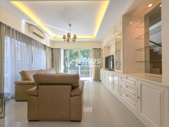 ขายบ้านเดี่ยว บางกอก บูเลอวาร์ด สาทร ปิ่นเกล้า / 3 ห้องนอน #HRP2065