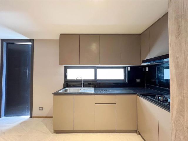 ขายบ้านเดี่ยวใจกลางกรุงเทพ 4 ห้องนอน 5 ห้องน้ำ ใกล้ทางพิเศษเฉลิมมหานคร