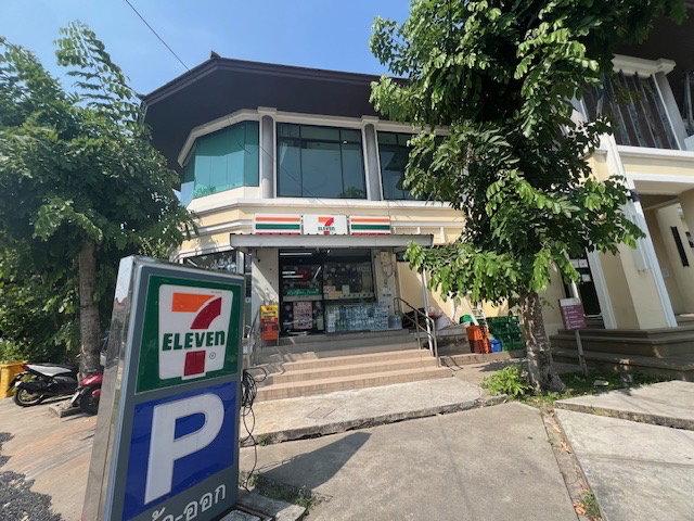 ขายบ้านเดี่ยวหลังใหญ่ หัวมุมติดคลับเฮาส์ ทำเลดีมากที่สุด โครงการเดอะวิลล่า รัตนาธิเบศร์ ท่าอิฐ ตกแต่งครบพร้อมอยู่