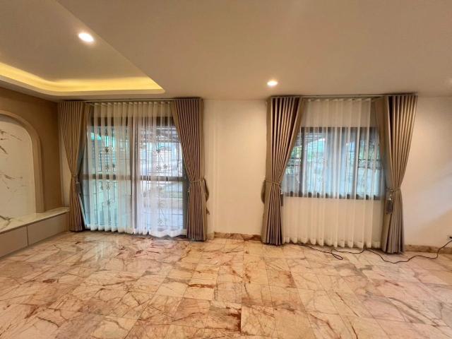 ขายบ้านเดี่ยว ใกล้ตลาดหนามแดง และ MRT ศรีเทพ Single House Theparak บ้านเดี่ยวซอยเทพารักษ์ 70