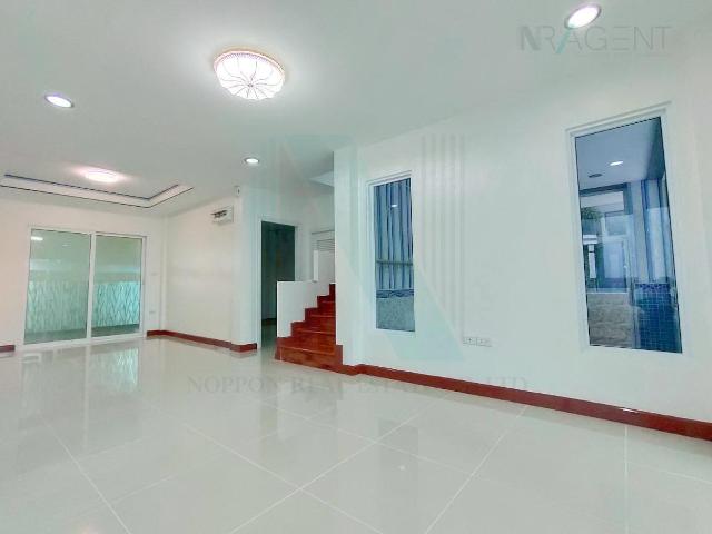 ขายบ้านเดี่ยว โครงการ บ้านลภาวัน 21 2 ชั้น 6 ห้องนอน 3 ห้องน้ำ