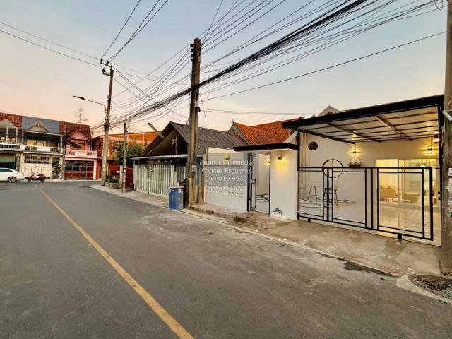 ขายบ้าน เด่นชัย บางเมือง รีโนเวทใหม่ แพรกษา เมืองสมุทรปราการ สมุทรปราการ CX 149412 ทักไลน์ @connexproperty ตอบทันที ทีมงานมืออาชีพ