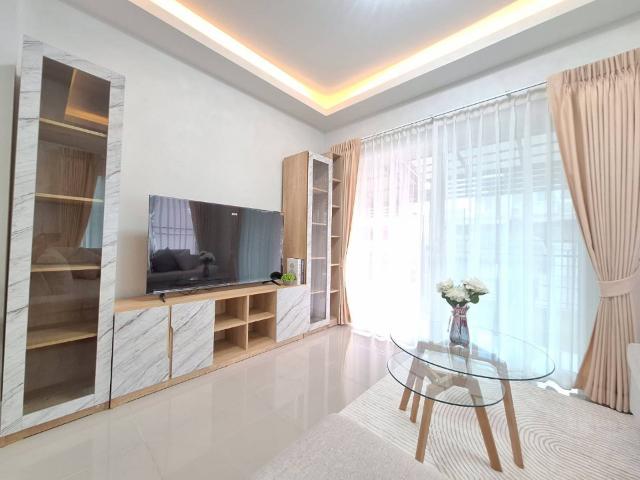 ขายบ้าน โครงการอรสิริน 6 เฟอร์นิเจอร์ครบ ในโครงการมีโรงเรียนนานาชาติ Mill Hill International School SW002555