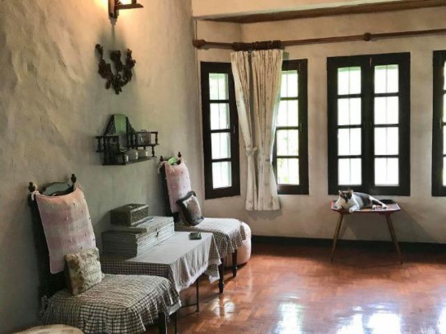 ขายบ้านเปล่าสไตล์ English Country Log Home ติดริมน้ำ เหมาะสำหรับซื้อเป็นบ้านพักตากอากาศ