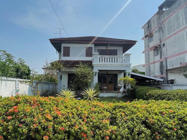 ขายบ้านพร้อมที่ดิน หนองแขม 152 ตร.ว