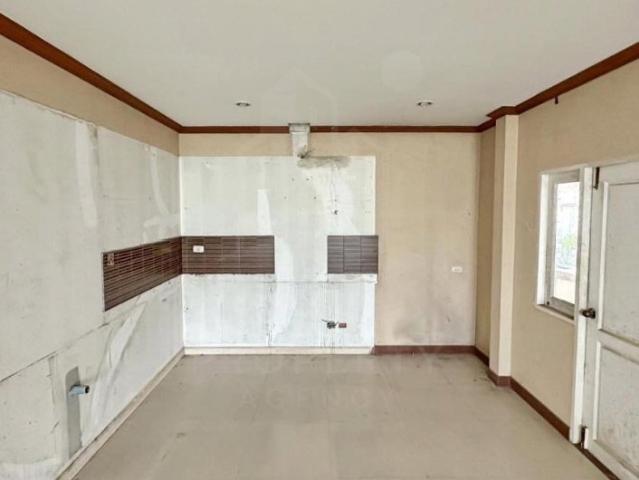 ขายบ้านราคาพิเศษ โครงการ ธนทอง เอลลิแกนท์ โฮม บางบอน 4 MD 84709