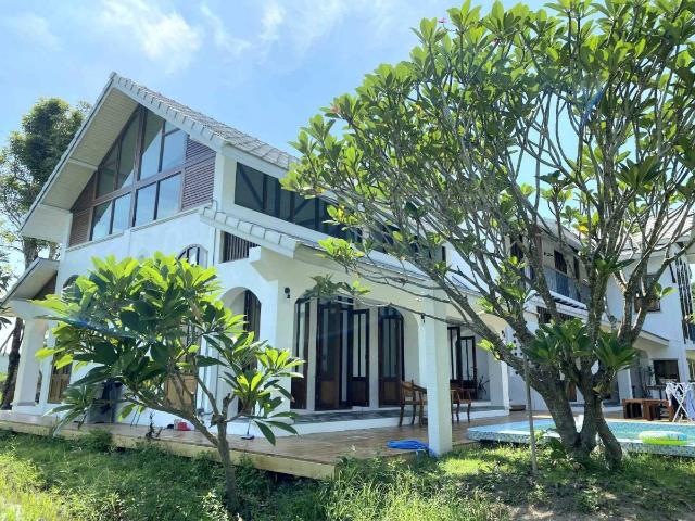 ขายบ้าน สไตล์โคโลเนียลผสมล้านนา อ.แม่ริม จ.เชียงใหม่ พร้อมสระว่ายน้ำส่วนตัว T.0946511