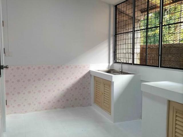 ขายบ้านทาวน์เฮาส์ พิกัดหมู่บ้านเนตรณพร บ่อหินตลาดขวัญ ฝั่งเข้าเมืองเชียงใหม่