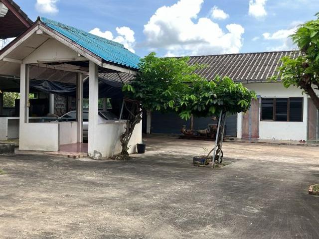 ขายด่วน!บ้านใจกลางเมืองกำแพงเพชร เดินทางสะดวกเจ้าของขายเอง