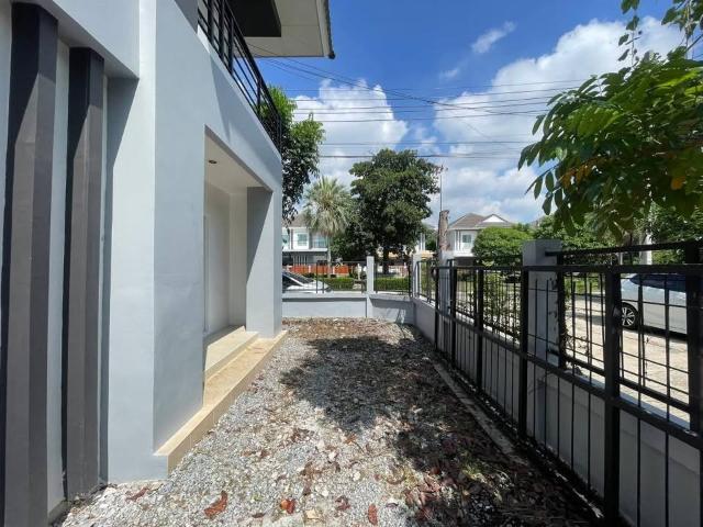 ขายด่วน บ้านเดี่ยว/บ้านแฝด LANCEO CRIB Ratchapruek Rattanathibet ซอยท่าอิฐ ทำเลดี ราคาพิเศษ เชื่อมต่อถนนราชพฤกษ์ และถนนรัตนาธิเบศร์