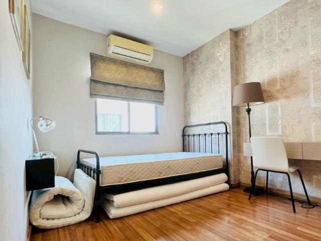 ขายด่วน! บ้านเดี่ยว 4 ห้องนอน 3 ห้องน้ำ แปลงมุม พร้อมเฟอร์นิเจอร์ Built in สวยจบครบทั้งหลัง