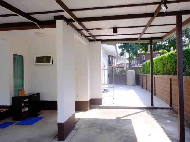 ขายด่วน! บ้านหัวมุม บุราสิริ สันผีเสื้อ ที่ดิน 94.4 ตร.ว. 063 664 9