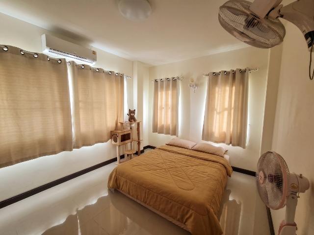 ขายด่วน หมู่บ้านแลนดี้โฮม นครสวรรค์ เนื้อที่ใหญ่ 114 ตร.ว. ลดพิเศษ เหลือเพียง 3.5 ล้าน