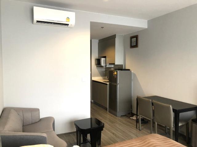 ขายด่วน Ideo Mobi Rangnam Studio 1 ห้องนอน 1 ห้องน้ำ ชั้น 9 ขนาด 30.81 NCs250215