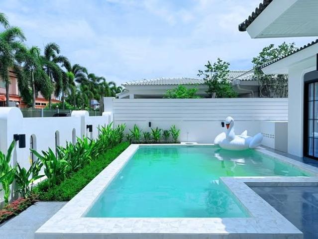 ขาย หมู่บ้านพัทยาทรอปิคอล 2 Pattaya Tropical 2 บ้านพูลวิลล่าชั้นเดียว สไตล์ Modern Classic บิ้วอินทั้งหลัง พร้อมเข้าอยู่