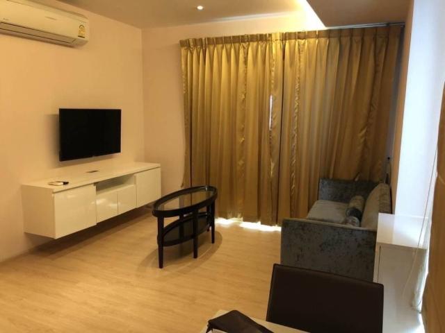 ขายคอนโดหรูใจกลางสุขุมวิท เอช คอนโด สุขุมวิท 43 H Condo Sukhumvit 43 ใกล้ BTS พร้อมพงษ์ | ทองหล่อ
