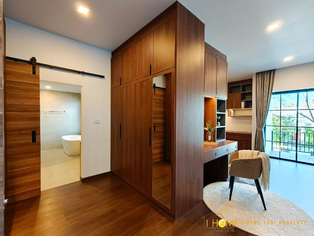 ขาย Premium Pool Villa 2 ชั้น พร้อมสระว่ายน้ำส่วนตัว #C7MG100913