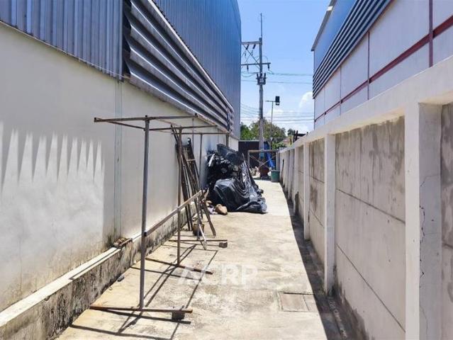 ขายโรงงาน/โกดัง พร้อมสำนักงาน ใกล้ทางยกระดับพระราม 2 สมุทรสาคร 00157