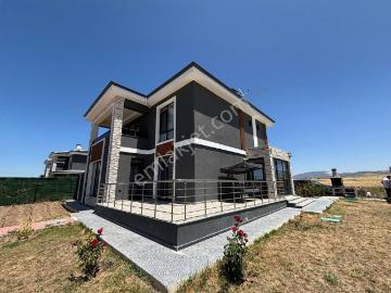 K.kazan Gyo'dan Kayı Mah.735m2 Bahçeli 200 M2 Satılık Lüks Villa