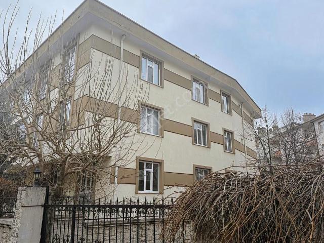 Kılıçaslan'da Satılık 2+1 Daire, 90m² Net, Kiracılı