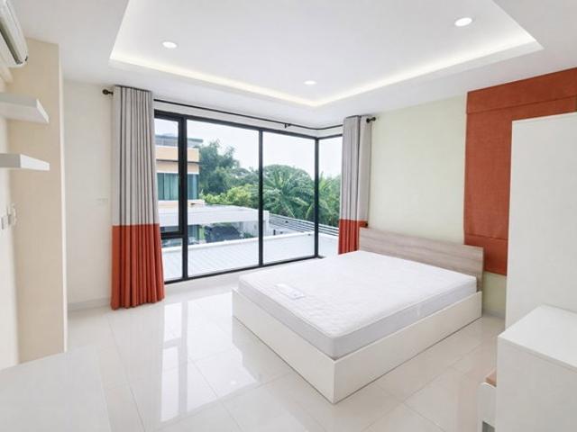 ใกล้ Zanook Wake Park 25นาที สาทร 16กม. บ้านเดี่ยวหรู Pool Villa 2 ชั้น เพชรเกษม 69 5 6นอน สารสาสน์บางบอน 300 ม. แอร์ 7 ตัว 105ตร.ว