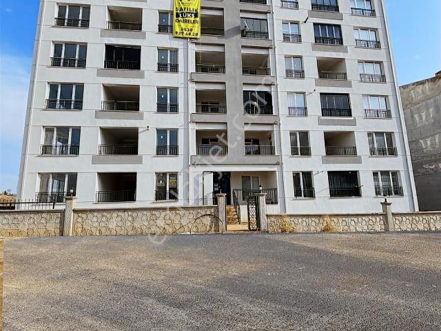 Kılavuz Mah.mutfak Dolaplı 4.5+1 Kış Bahçeli Satılık Daire