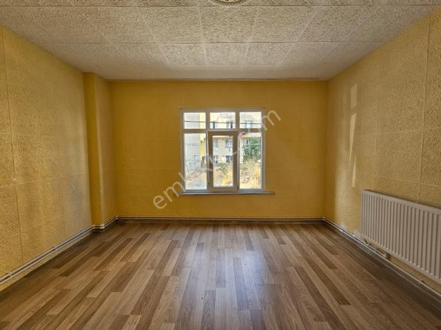 Kıraç Necip Fazıl Kısakürek Mah'de 2+1 135 M² Dev Arakat Daire