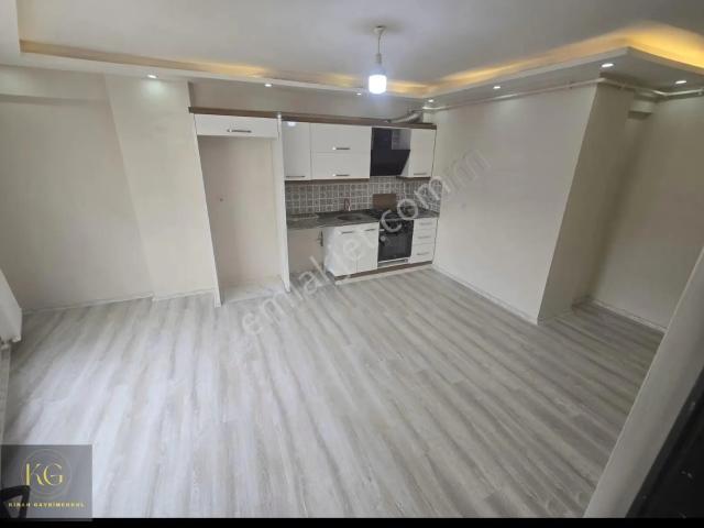 Kıran Emlaktan Mevki Konumda Ara Kat Kiralık Daire
