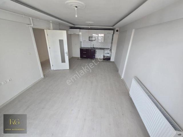 Kıran Emlaktan Mevki Konumda Kiralık 3+1 Daire