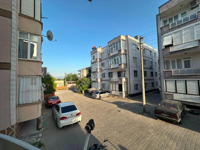 Kırkağaç Birlik Sitesinde Fırsat 1 Kat Satılık Daire 110m'2