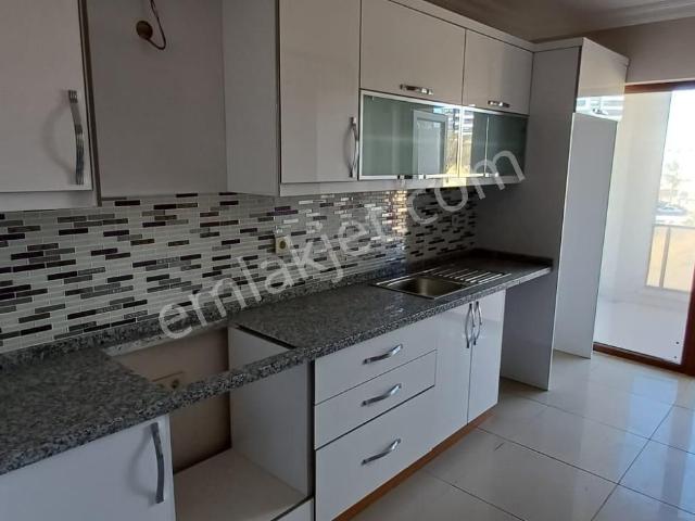 Kırkkonaklar Da Hiç Oturulmamış Katta 145 M2 Çift Banyolu 3+1 Satılık Daire