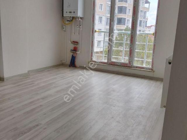 Kırklareli Merkez Bademlik Mahallesi Satılık 1+1 Daire