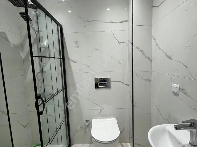 Kırklareli Merkez İstasyon Mah Ebeveyn Banyolu Lüks 3+1 Daire