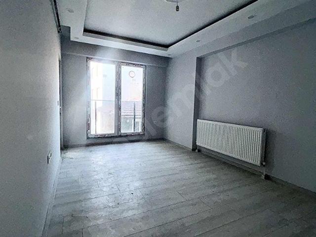 Kırklareli Mrk. Sıfır 2+1 A.Mutfak İskanlı K.Otoparklı Videolu