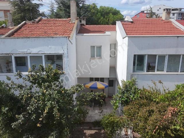 Kırklareli Şehir Merkezinde Satılık 3+1 Müstakil Bahçeli Villa
