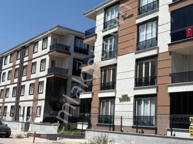Kırklarleli Cumhuriyet Mahallesinde 2+1 Ara Kat Daire