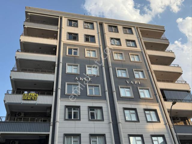 Kırmızı Gayrimenkulden Kiralık 3+1 Temiz Daire